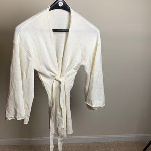 white,long knitted sweater